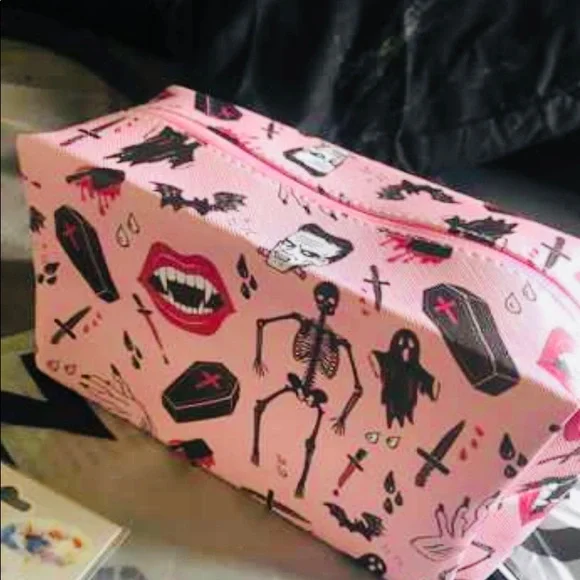 - - 💀 👄 Wicked Cosmetic / Pencil Case 💀 👄 - Picture 7 of 7